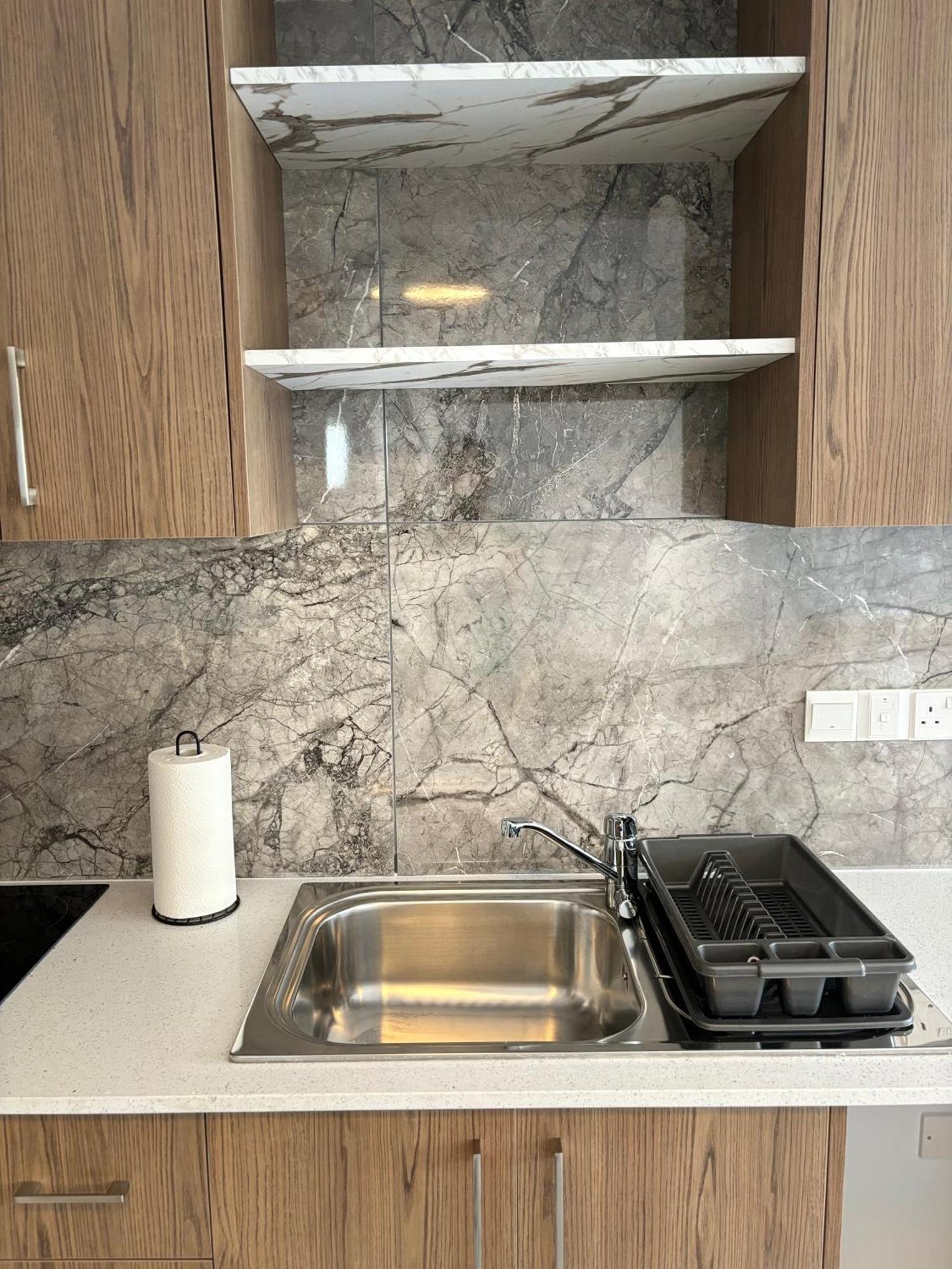 Luca Apts Napa アヤナパ エクステリア 写真